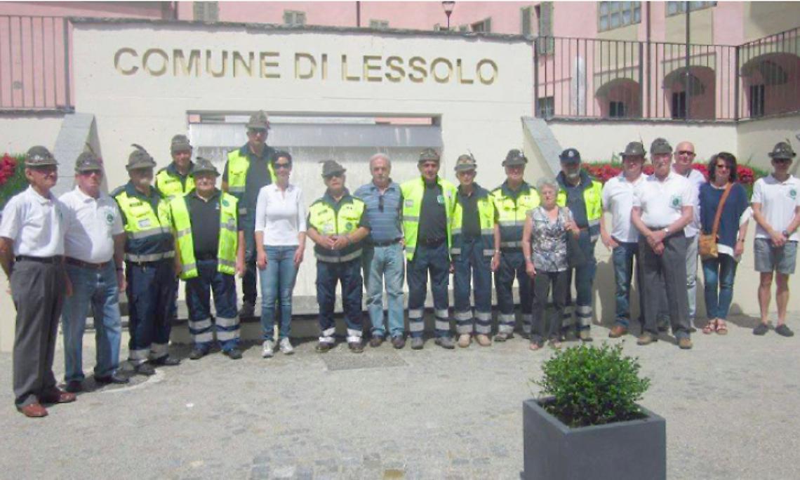 LESSOLO. Il Gruppo Alpini rende pi&ugrave; puliti rii e rogge!