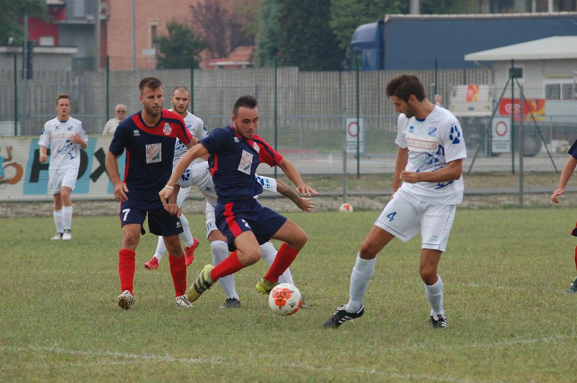 CALCIO. PROMOZIONE. IL VOLPIANO NON PERDONA L'IVREA BANCHETTE