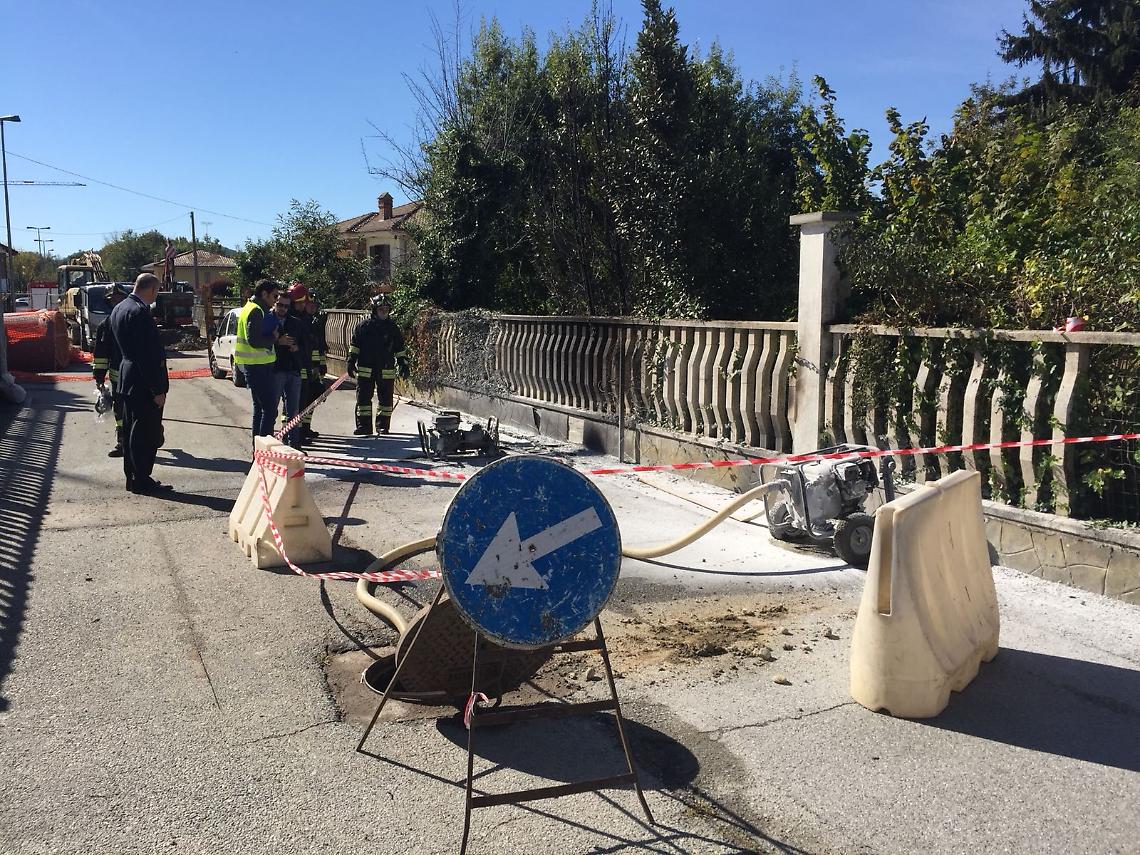 VEROLENGO. Incidenti sul lavoro: operaio ustionato in un cantiere Smat
