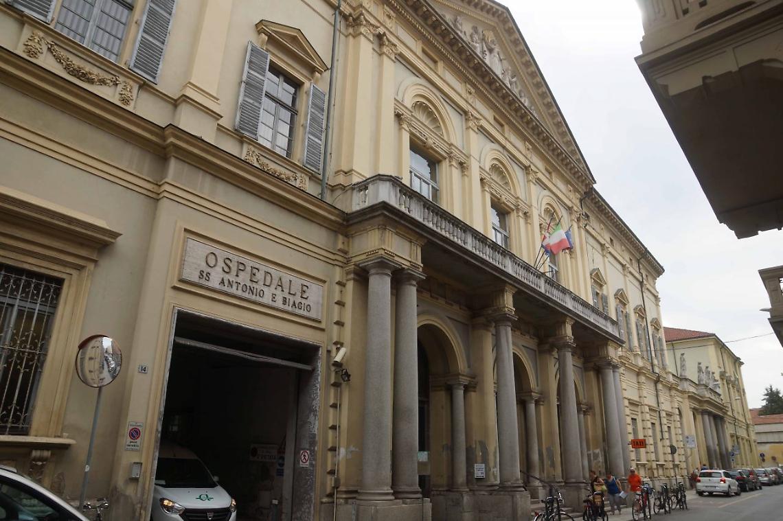 ALESSANDRIA. Bimba partorita in auto sulla A7 nell'Alessandrino