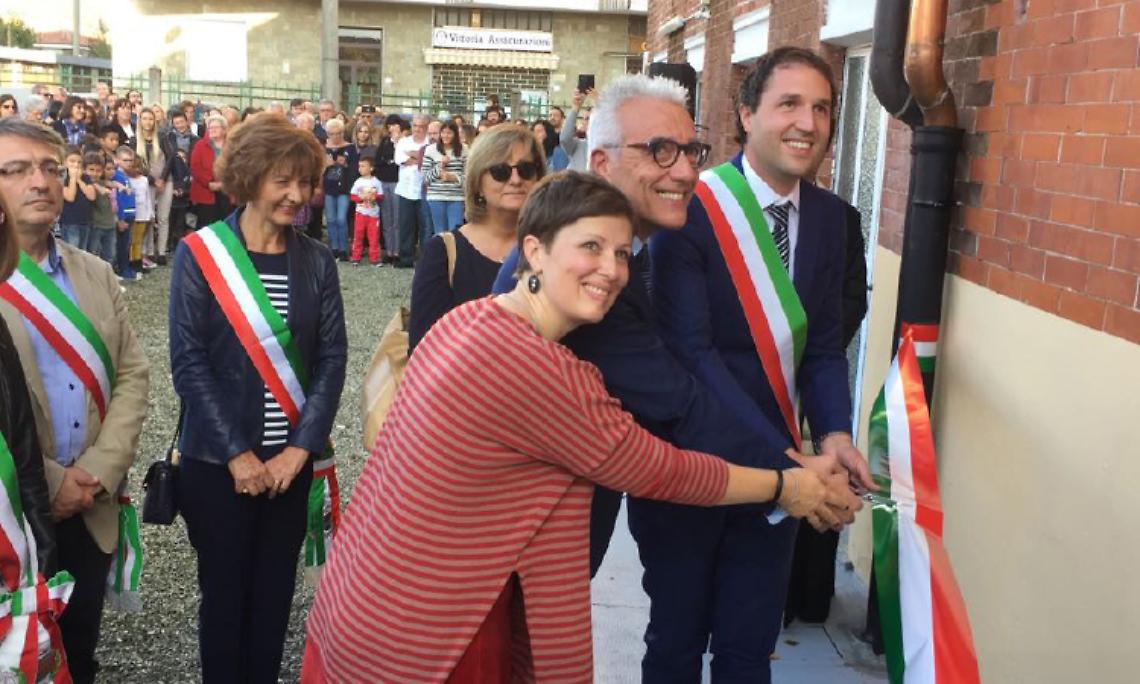 AGLIÈ. Taglio del nastro per la nuova biblioteca “Freccia Azzurra”