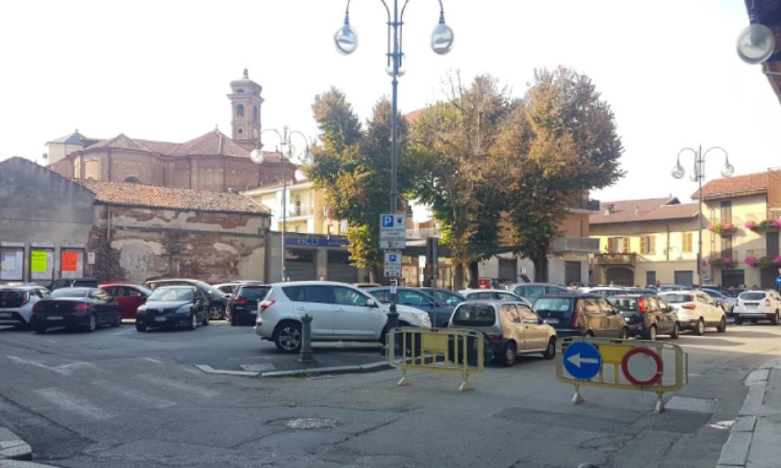 VOLPIANO. Una vocazione pedonale alla piazza