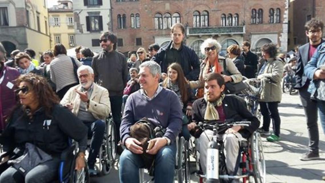 TORINO. Con la 'Skarrozzata', Torino scopre le barriere architettoniche