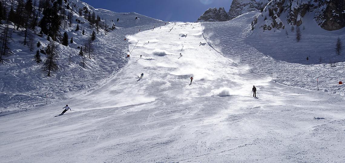 BARDONECCHIA. Sci: parte la campagna per gli stagionali