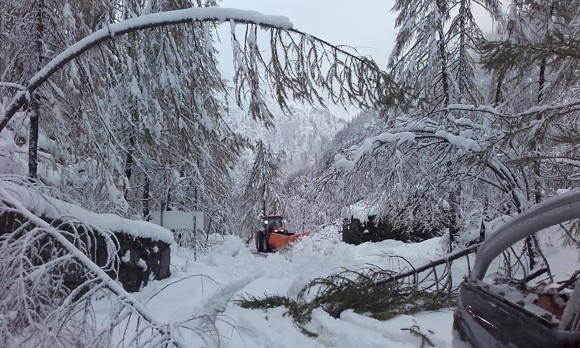 CERESOLE. Nevicate in quota e piccole frane nelle bassi Valli Orco e Soana e in Val di Lanzo