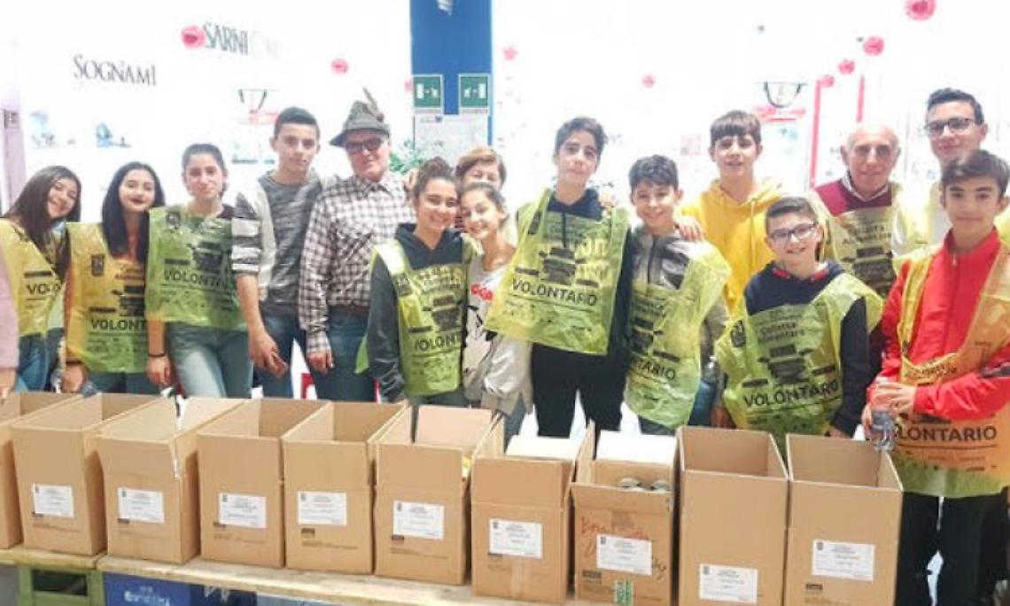 LEINI. Penne nere e giovani dell’oratorio insieme per una grande colletta alimentare