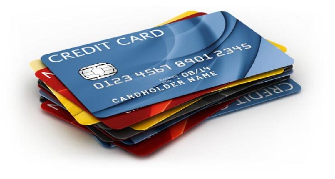 SANTHIÀ. Albergatore sottrae carte credito a cliente e spende per sè
