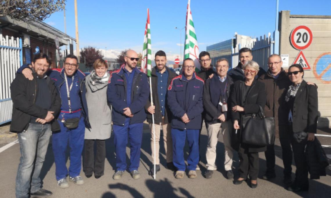 CASELLE. Furlan della Cisl in visita allo stabilimento della Leonardo