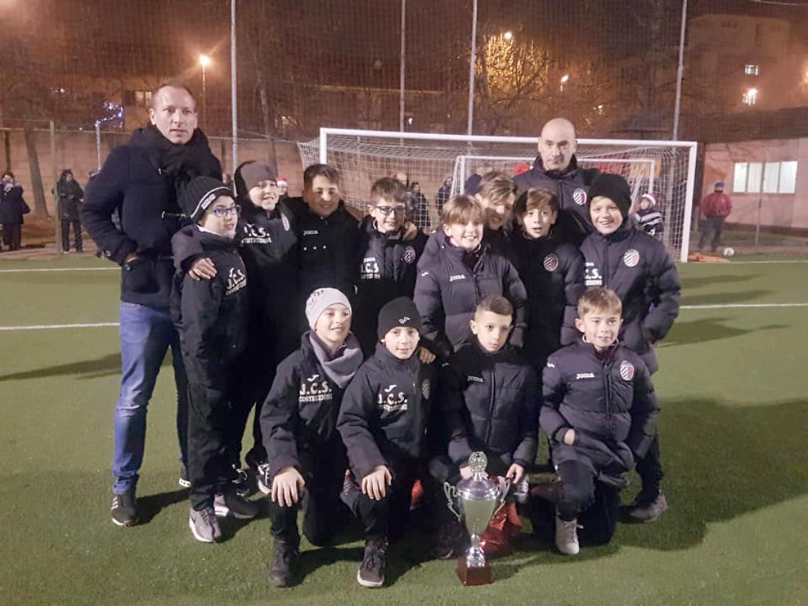 Calcio. Pulcini 2008. La Rivarolese sale sul podio nel "Natale in Viola"