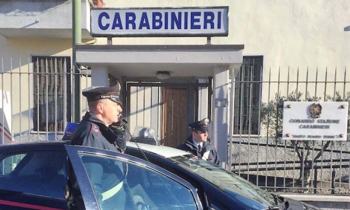 LEINI. Invia foto della marijuana su WhatsApp, scoperto pusher 40enne