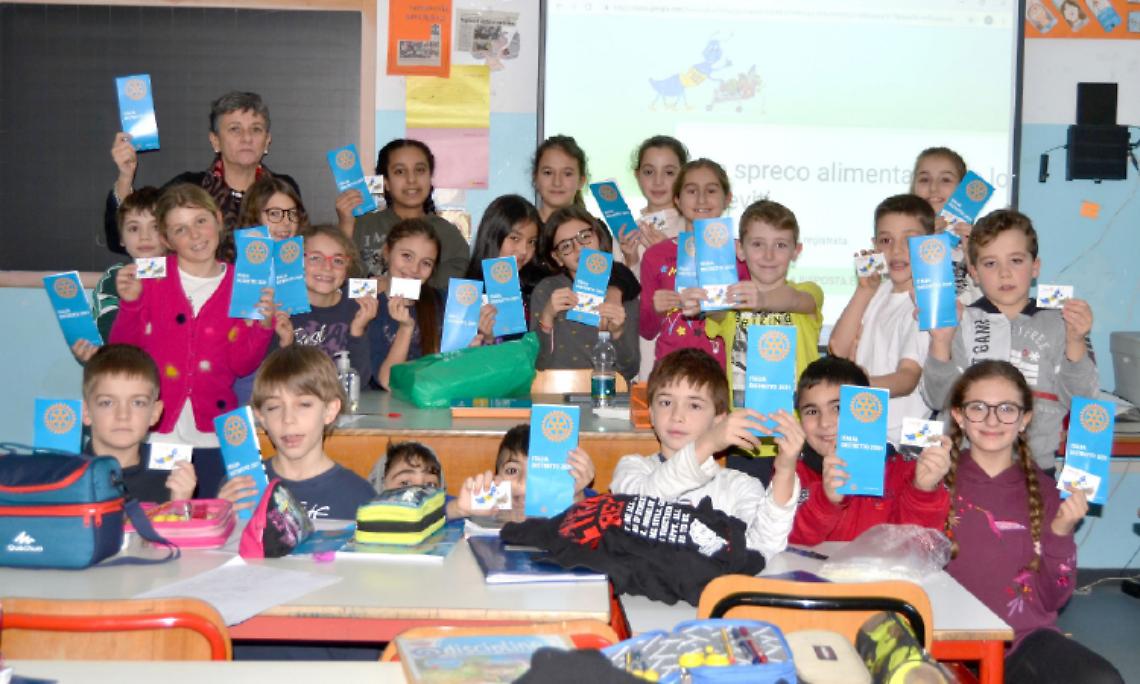 SETTIMO. Non si spreca il cibo a scuola e a casa: te lo insegna anche il Rotary