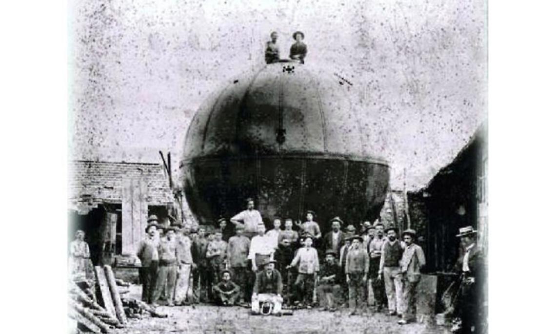 RUEGLIO. La Sfera Metidrica (la bala) del poeta sottomarino. Il primo batiscafo italiano