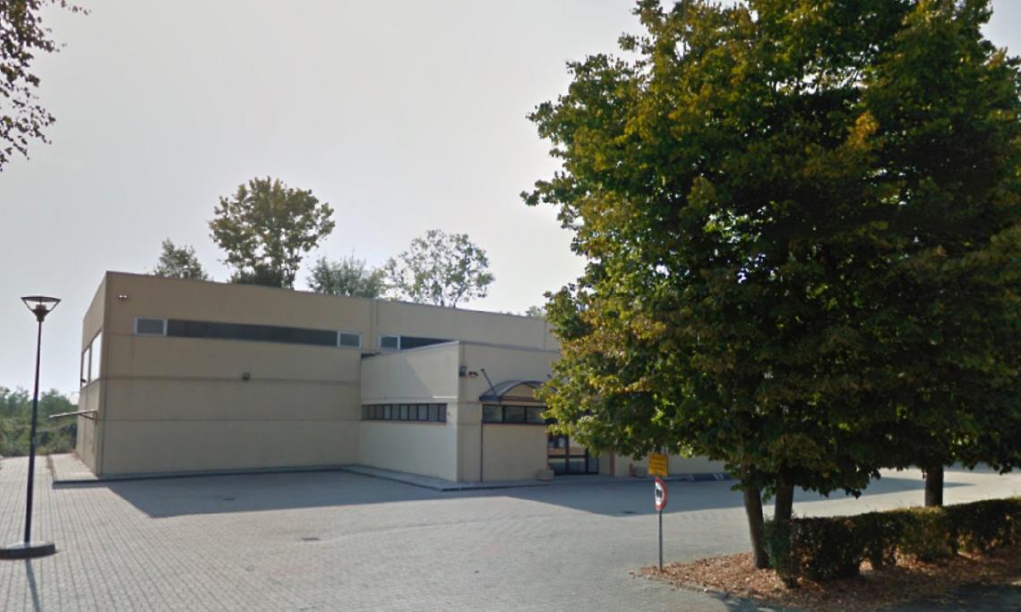 SALUGGIA. Nuovo campetto per calcetto e basket nell’area sportiva di via Ponte Rocca