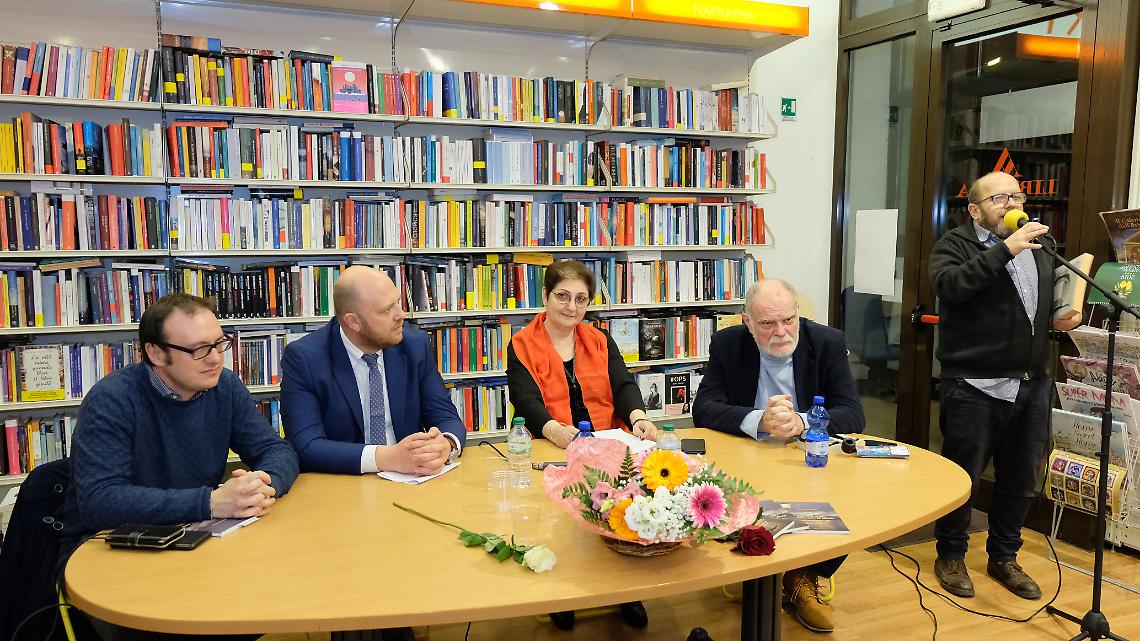 IVREA. Dall&rsquo;altra parte del silenzio. Romania e Italia si incontrano