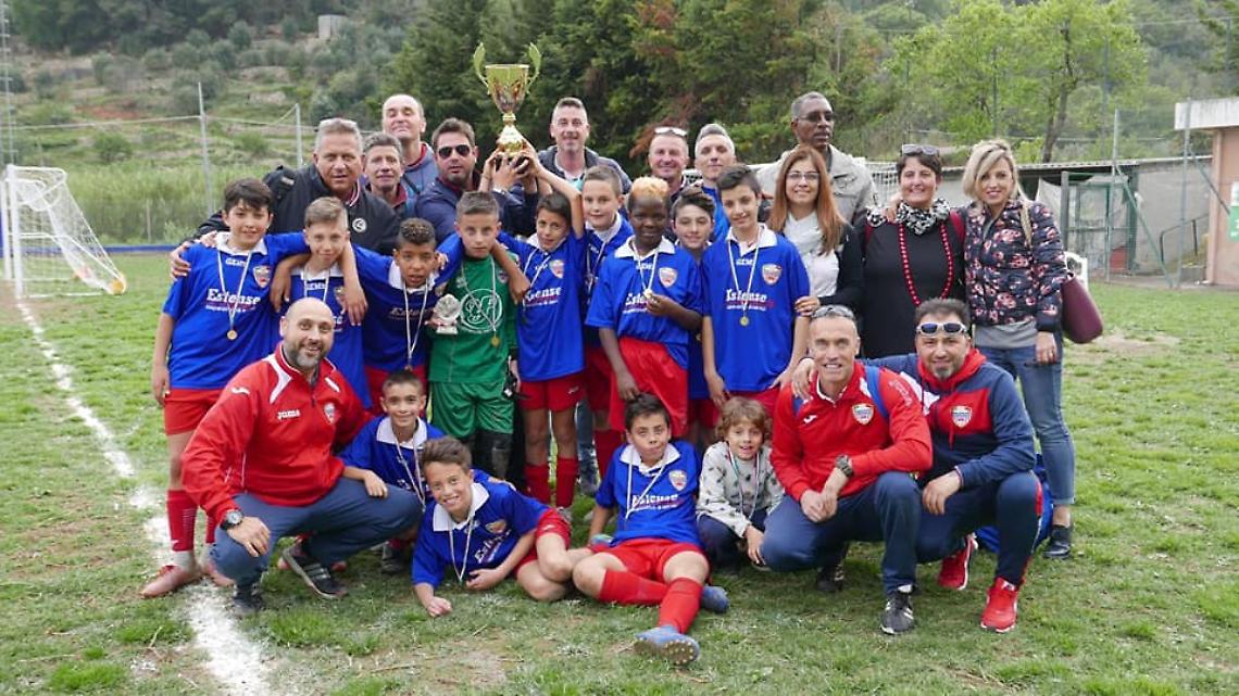 Scuola Calcio. Esaltante trionfo in Liguria per gli Esordienti 2007 del La Chivasso