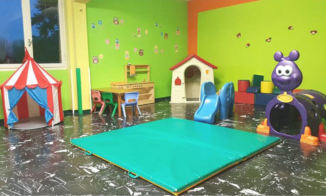 CRESCENTINO. Asilo “La Coccinella”, le due educatrici restano sospese