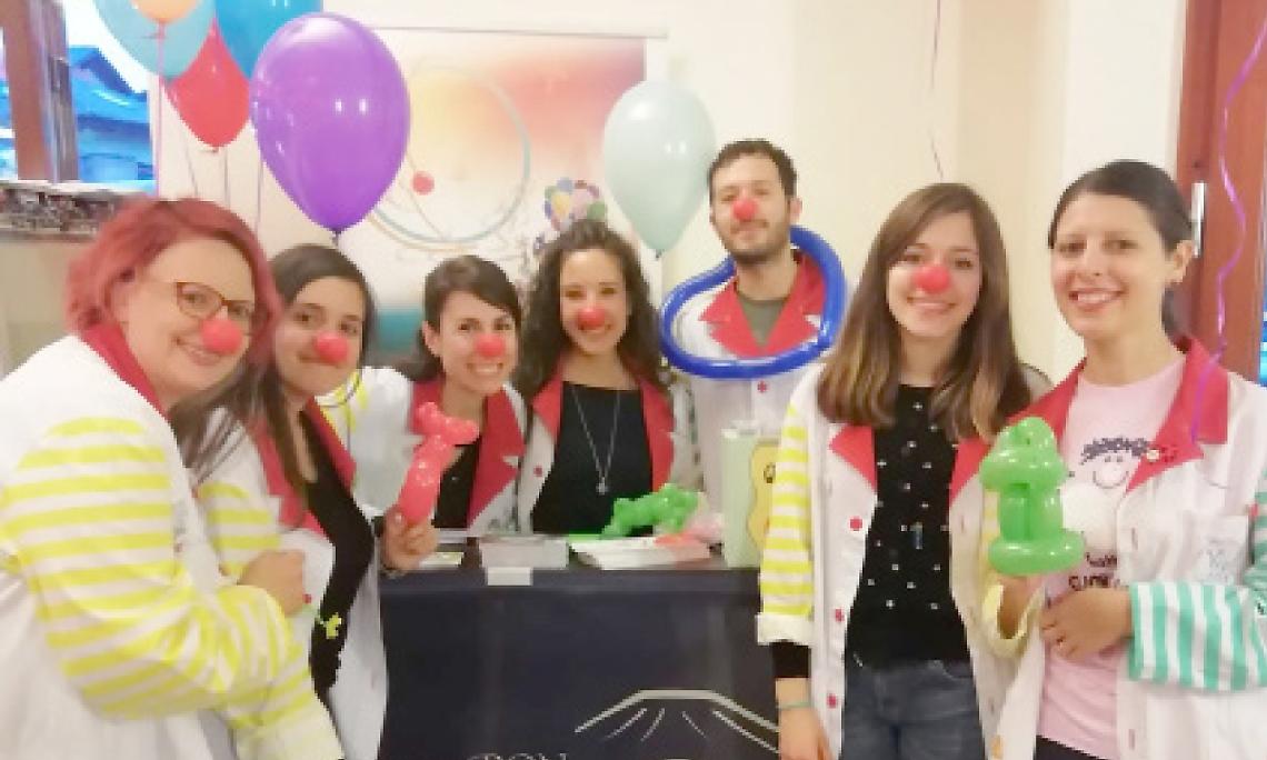 CHIVASSO. La pioggia rovina la Giornata del Naso Rosso ma non la  solidarietà dei clown