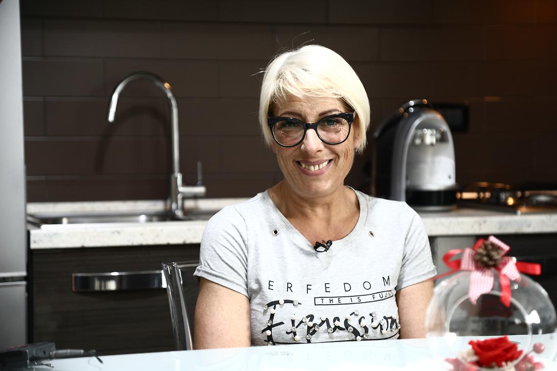 ALMESE. I consigli della cuoca Rosanna: “Tonno, parmigiana e le zanzariere del Gruppo Re Italia”