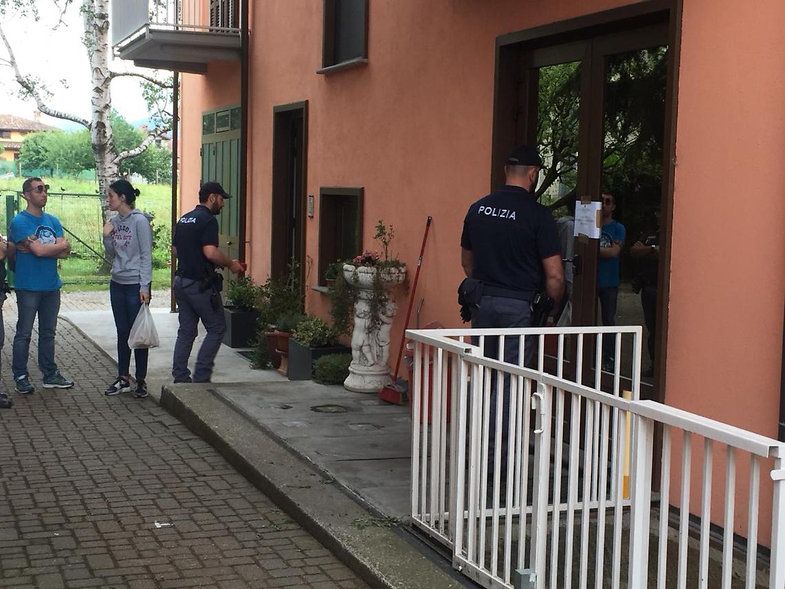 PAVONE CANAVESE. Tabaccaio uccide ladro, Lega: "Giusto tutelare chi si difende"