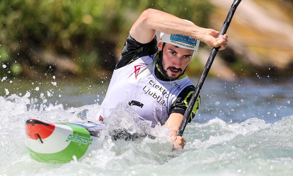 CANOA SLALOM. La terza medaglia d'oro azzurra a Tacen è di De Gennaro
