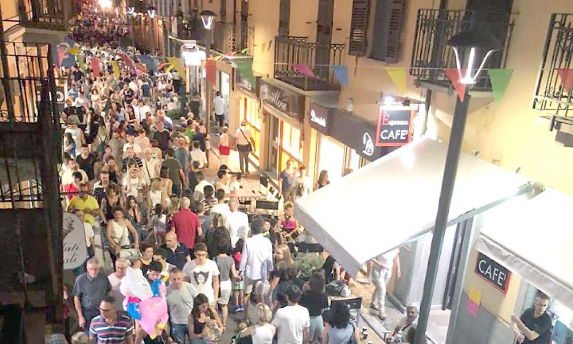 CIRIÈ. Sabato 6 luglio la Notte Bianca. Musica, spettacoli, shopping