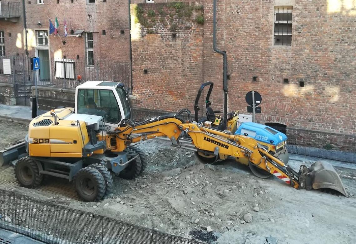 CHIVASSO. In via Siccardi parte il cantiere, ma i residenti continuano a protestare