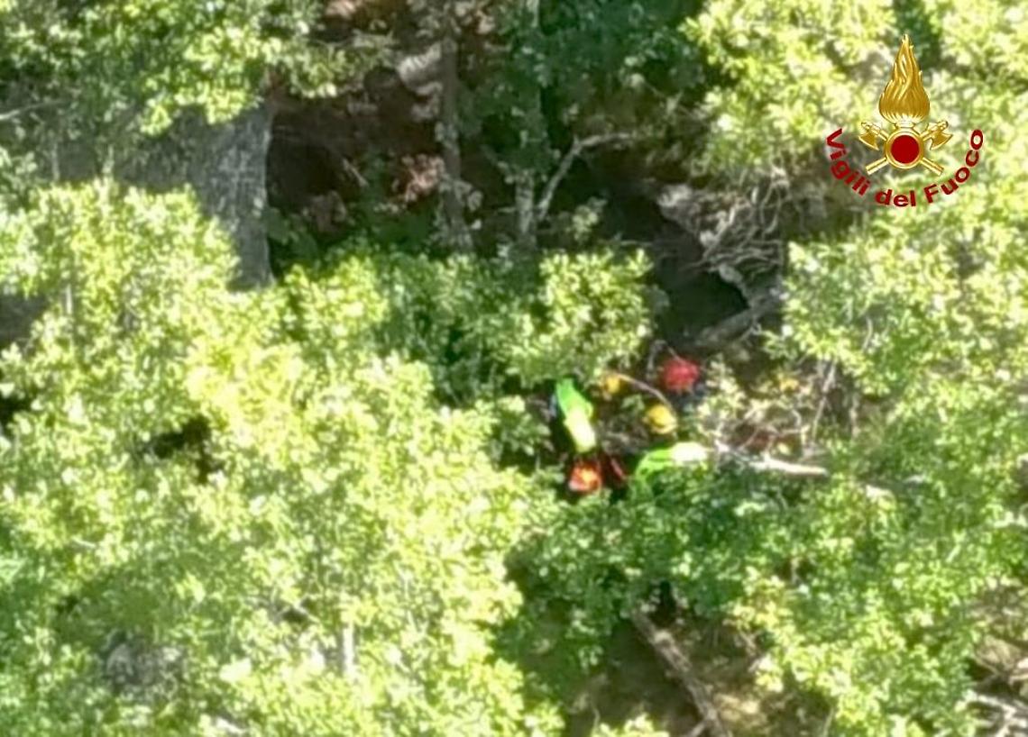 CHIALAMBERTO. Cercatore di funghi disperso, soccorso dai vigili del fuoco
