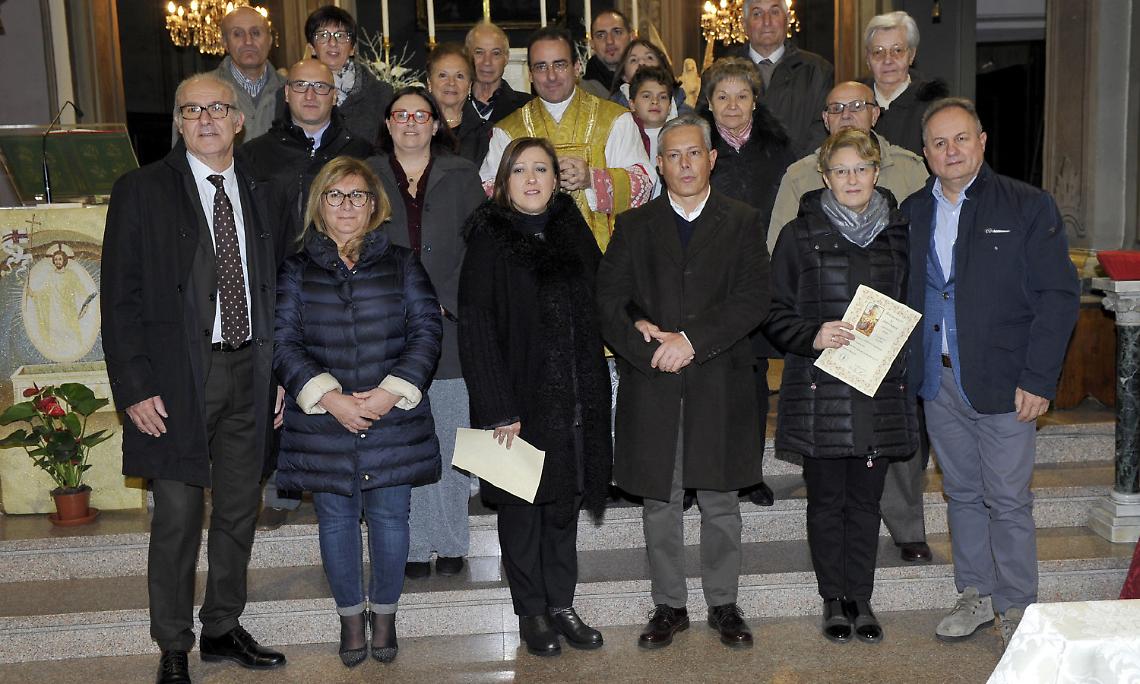 TORRAZZA. Festeggiati gli anniversari di matrimonio con don Maurizio