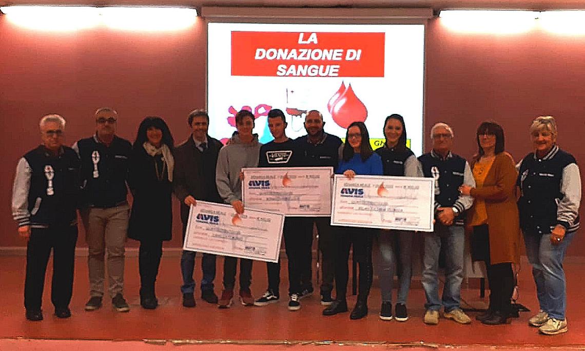VENARIA. L’Avis ha premiato gli studenti meritevoli