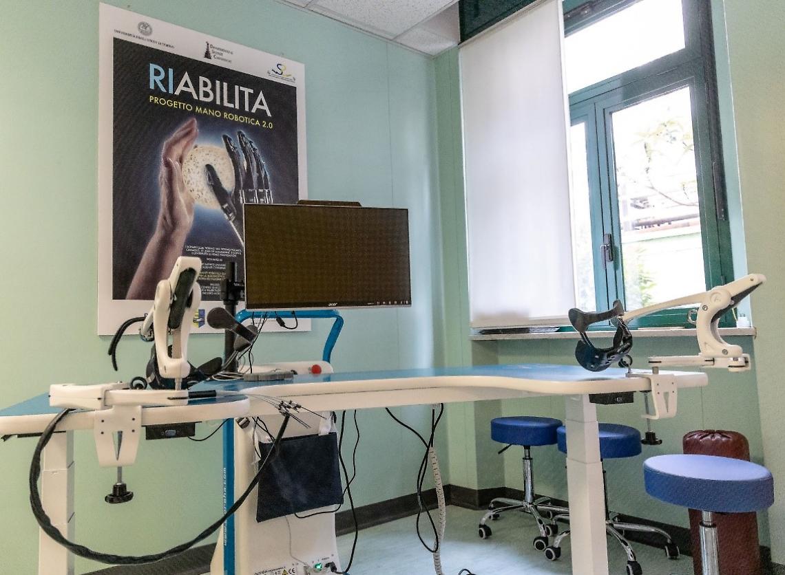 TORINO.  RIABILITA - Progetto Rotary Mano Robotica 2.0 GLOREHA