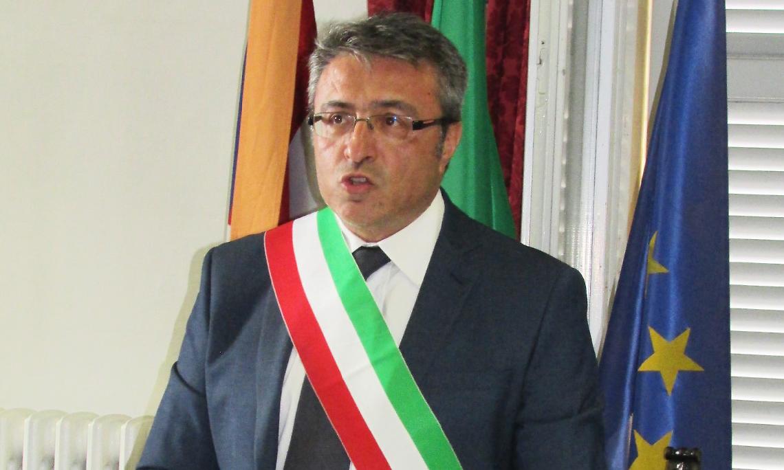 CASTELLAMONTE. Sfiducia al sindaco: la mozione non è all'ordine del giorno