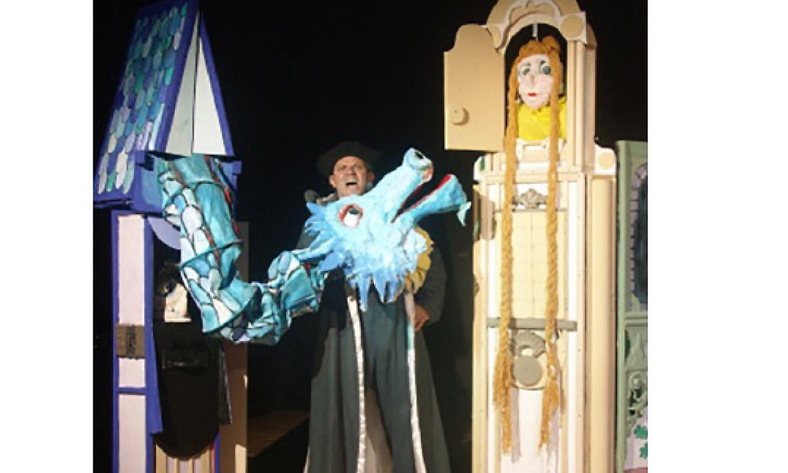 SETTIMO. Raperonzola per la “Domenica a Teatro”