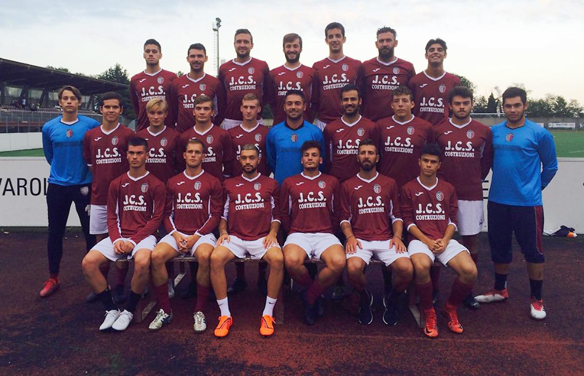 Calcio. Promozione. Girone B. La Rivarolese è campione d’inverno; il derby eporediese si tinge di arancione