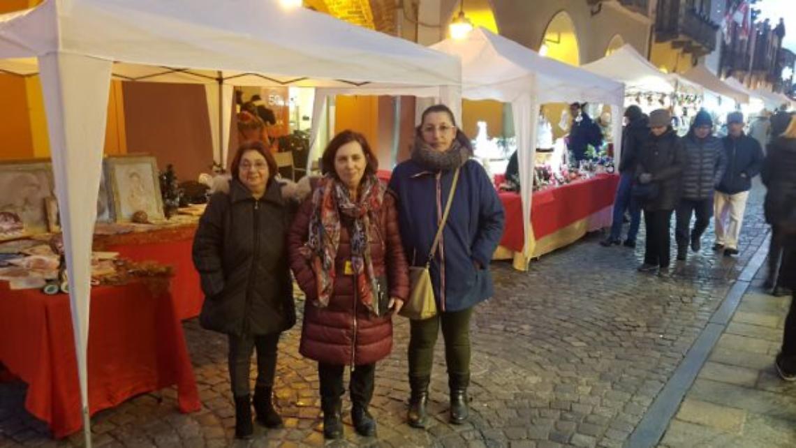 CHIVASSO. Una Chivasso piena di gente, nel week - end pre natalizio, grazie agli eventi organizzati dall’associazione “Creare con Cuore”
