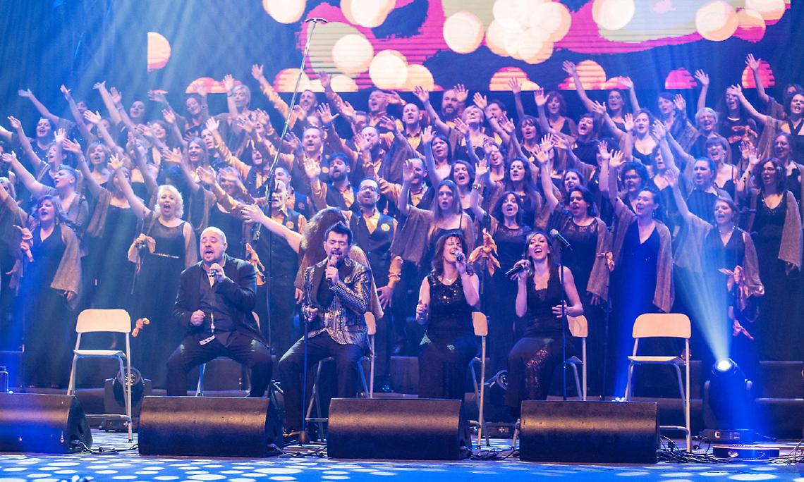 SETTIMO. Il “Sunshine Gospel Choir” per cantare il Natale in piazza