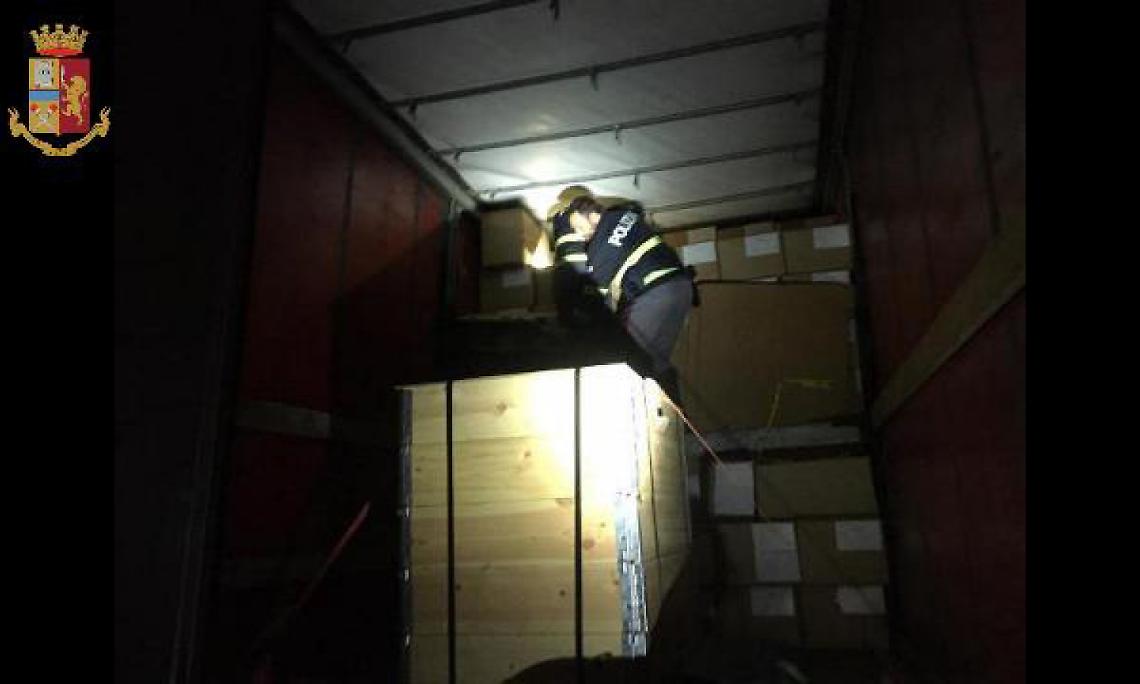 SETTIMO. Scoperti tre ragazzini a bordo  di un tir, fuggivano dalla guerra