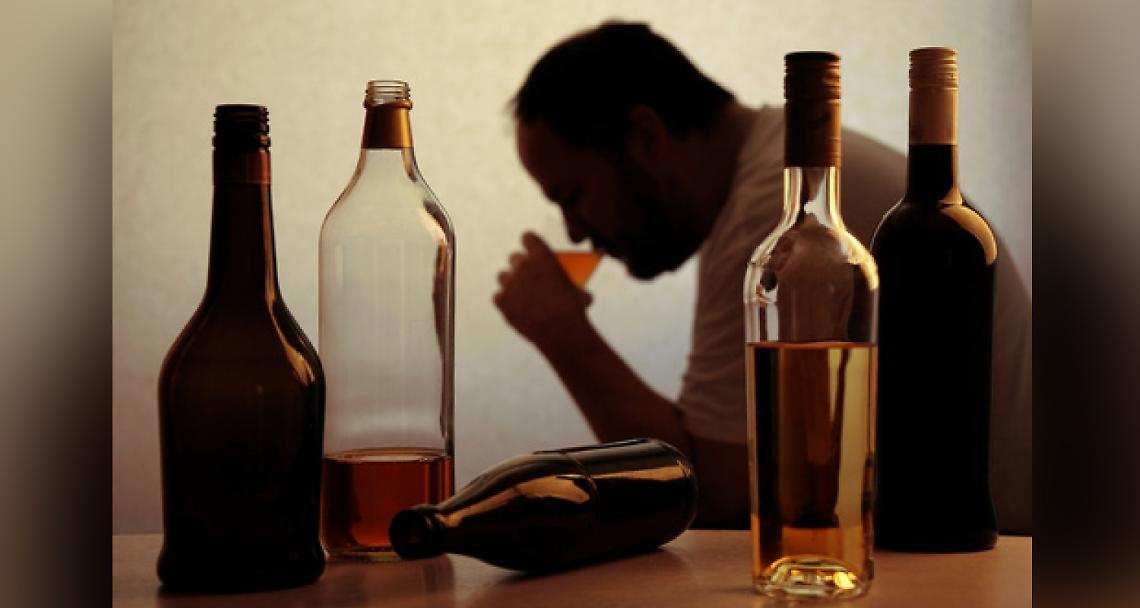 SETTIMO. Perde il lavoro e diventa  alcolista: “E’ colpa del Covid”