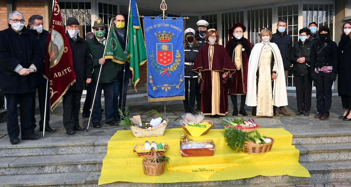 SETTIMO. Tradizione al tempo del Covid: la benedizione di Sant’Antonio