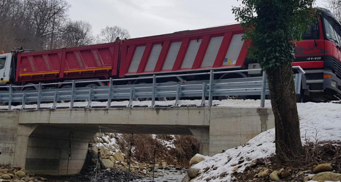 LANZO. Totalmente ricostruito  il ponte di Uppia. Costo 160mila euro