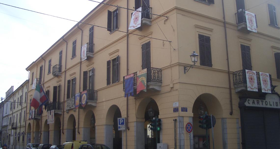 TRINO. L’attività dei volontari della S. Vincenzo. Aiuti a più di cento famiglie in difficoltà
