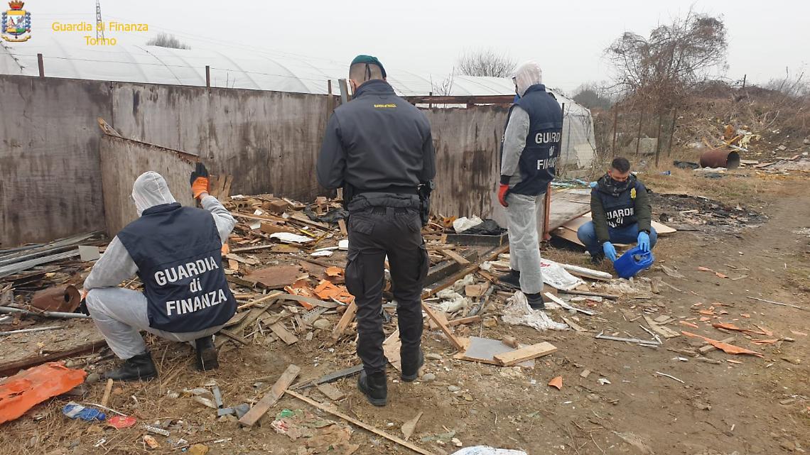 SETTIMO. 3.000 tonnellate di rifiuti pericolosi. Tre persone denunciate
