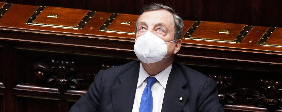 Dopo un anno di misure restrittive il Paese è alle corde. La gente non ce la fa più:  si riaprirà per sfinimento