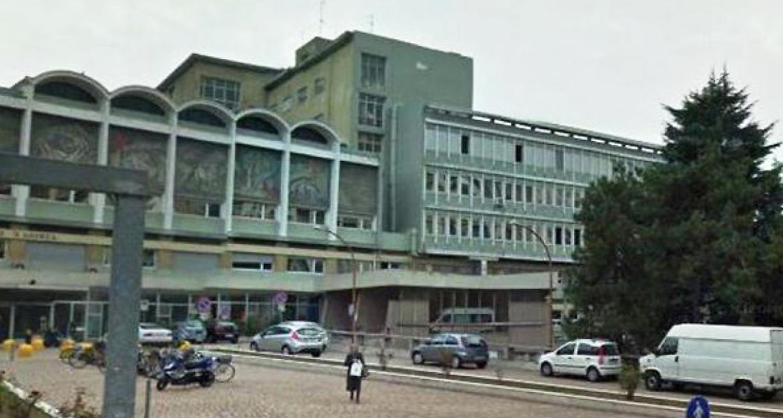 Gli ospedali sono ancora sotto pressione e la vaccinazione prosegue con lentezza
