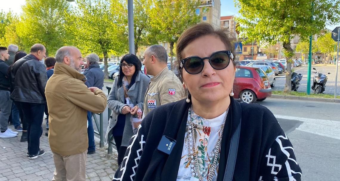 CHIVASSO. L'infermiera Squillace: "Vado agli aperitivi della Torteria per difendere l'autodeterminazione" (VIDEO)