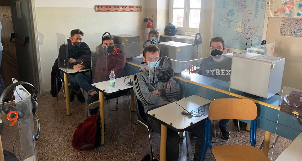 CRESCENTINO. Un testo su Green economy e responsabilità sociale presentato agli studenti dell’Istituto “Calamandrei”