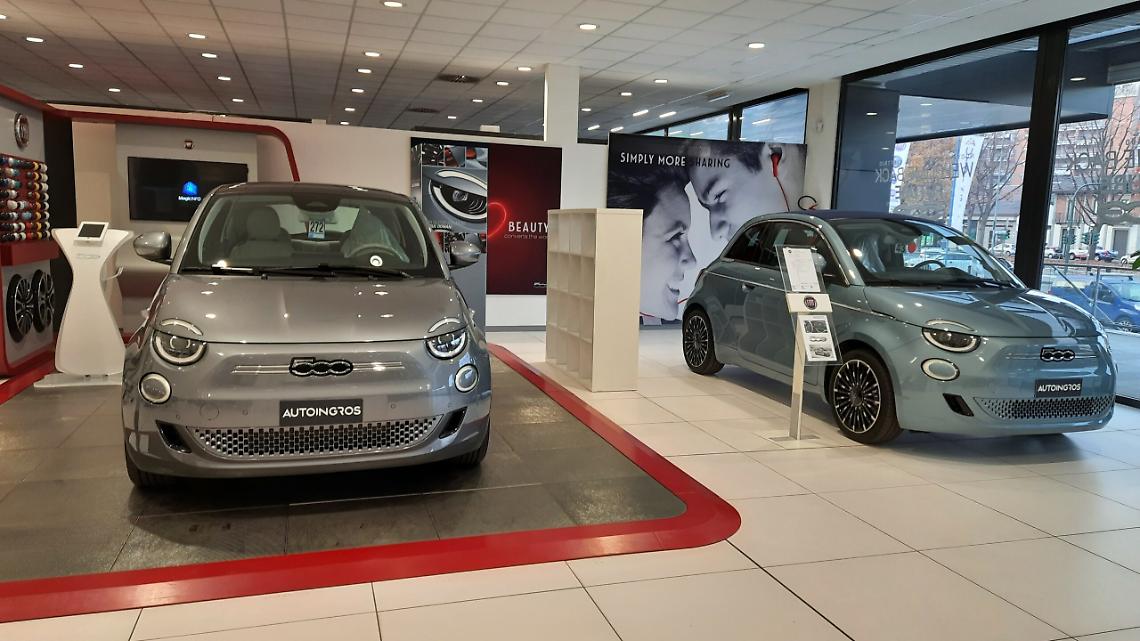 La Fiat 500 Elettrica è l’auto elettrica più venduta nel 2021, da Autoingros è in Pronta Consegna