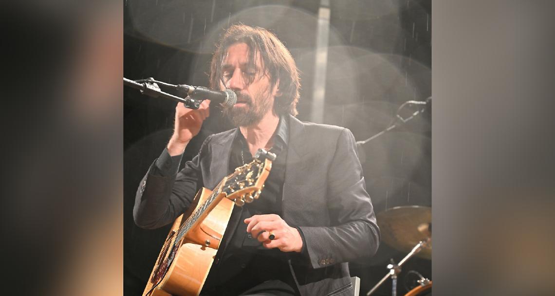SETTIMO TORINESE. Ricomincia la musica all’aperto: l’estate degli eventi comincia con Cristiano Godano (VIDEO)
