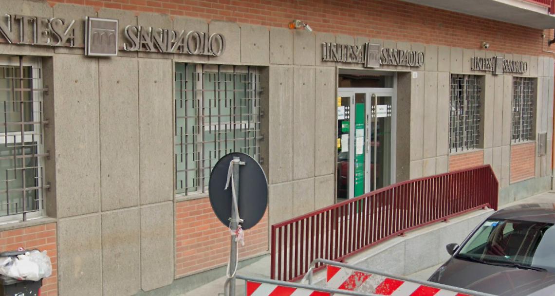 NOLE. Chiude la filiale Intesa Sanpaolo: “Una perdita per l’intero paese”
