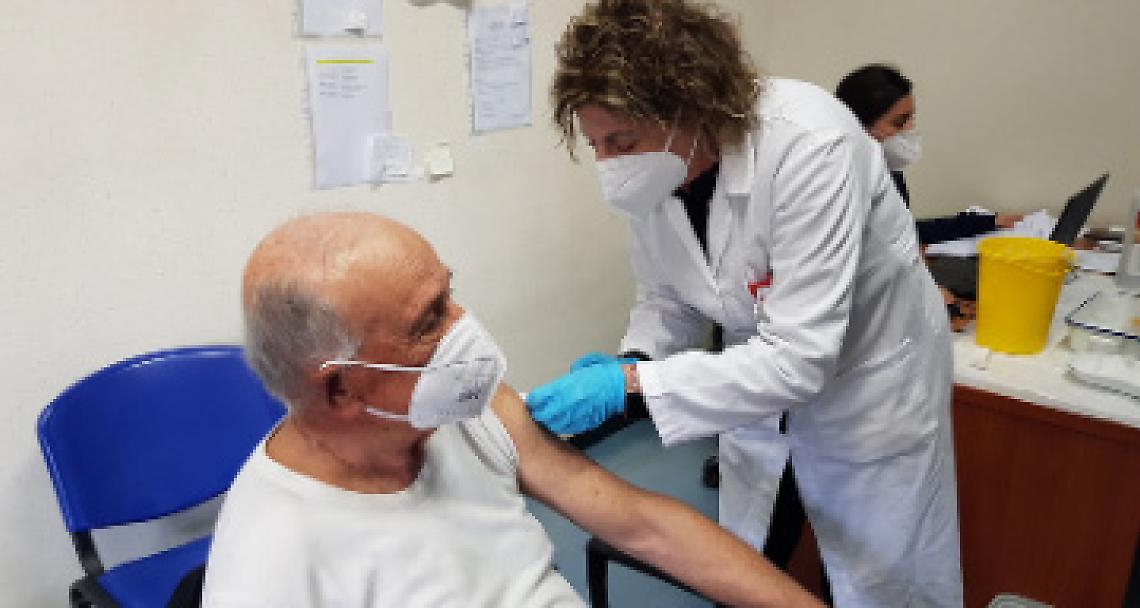 BORGARO TORINESE. Perquisito Giuseppe Delicati, il medico che firmava certificati di esenzione al vaccino
