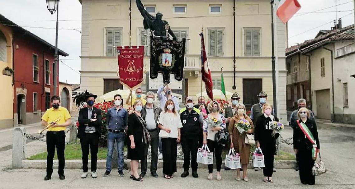 PALAZZOLO VERCELLESE. Omaggio floreale a tre operatrici sanitarie